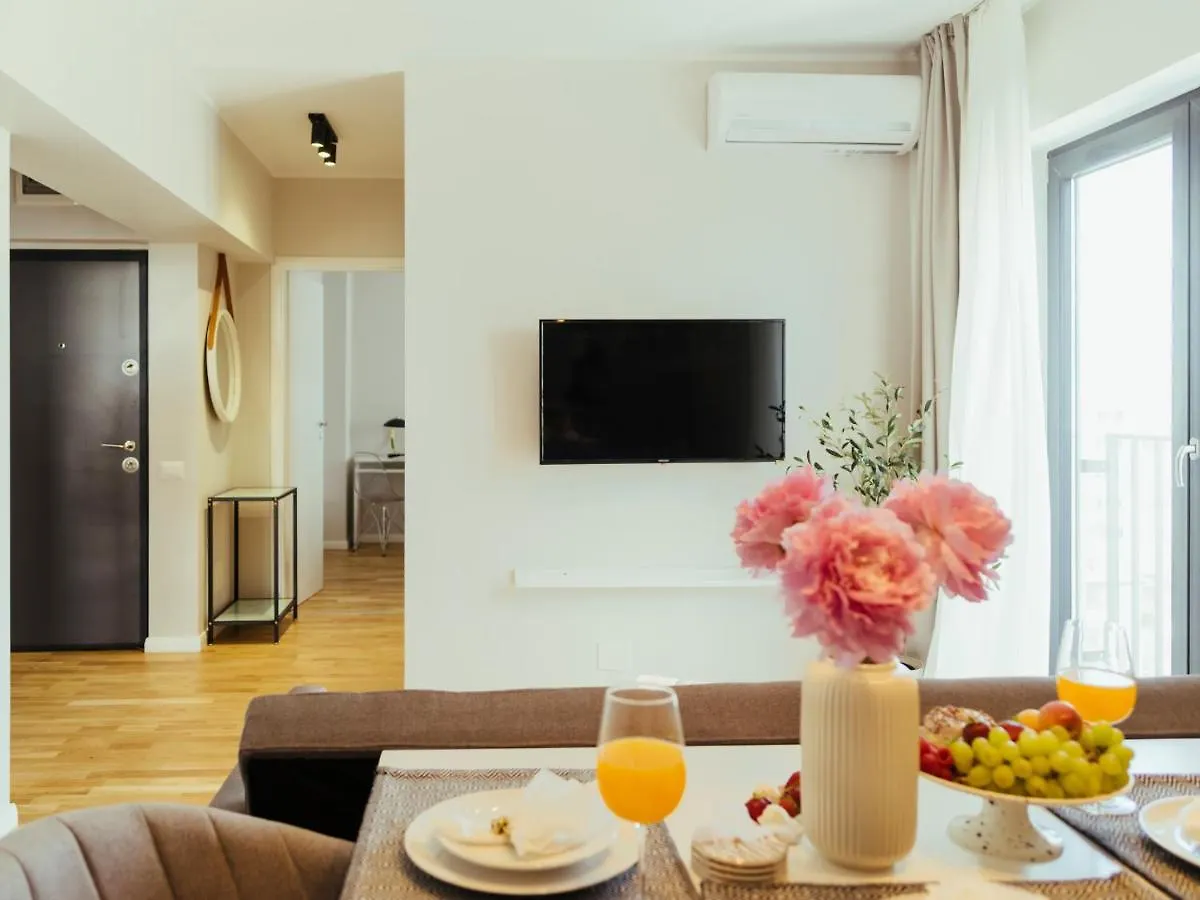 Appartamento Superb City View - Bright & Stylish - 2Br Bucarest Romania