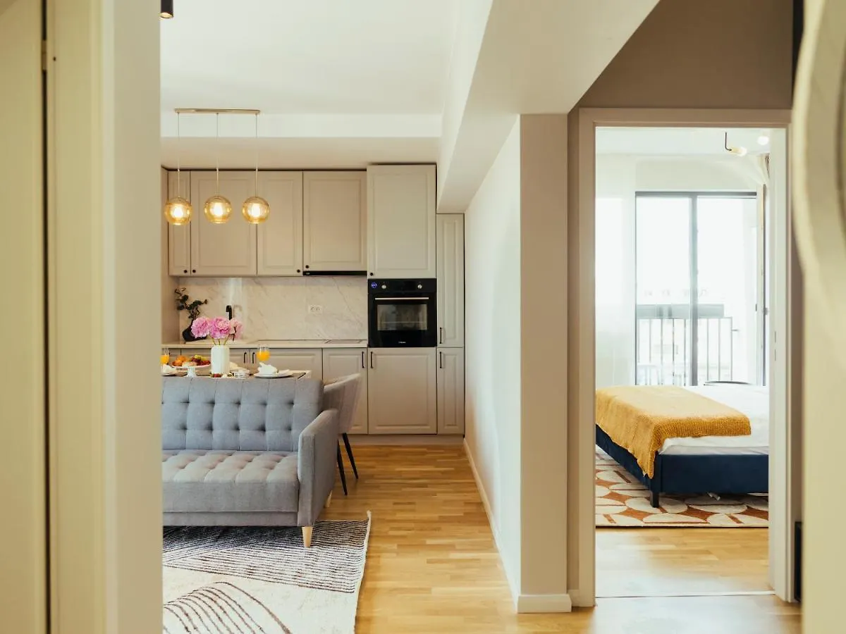 Superb City View - Bright & Stylish - 2Br Bucarest