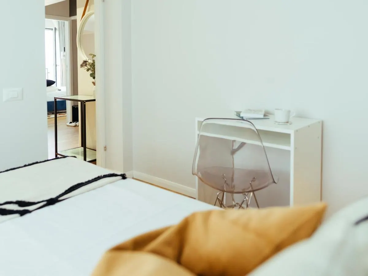 Appartamento Superb City View - Bright & Stylish - 2Br Bucarest