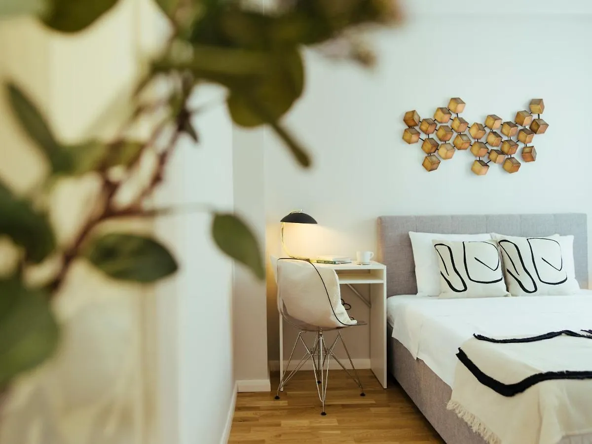 Superb City View - Bright & Stylish - 2Br Bucarest 0*,  Romania